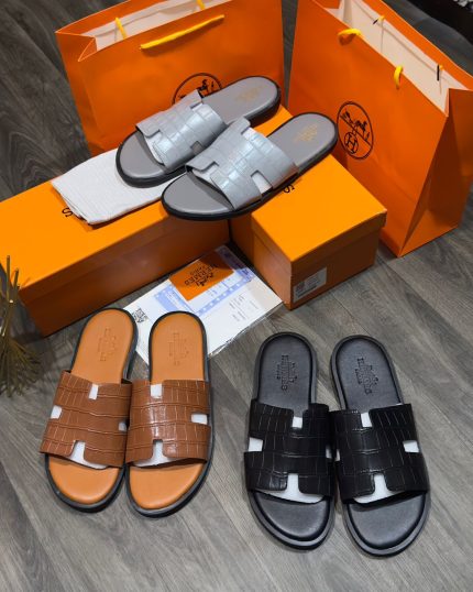 Hermès Izmir Sandals: Iconic Luxury in Exotic Crocodile-Embossed Leather