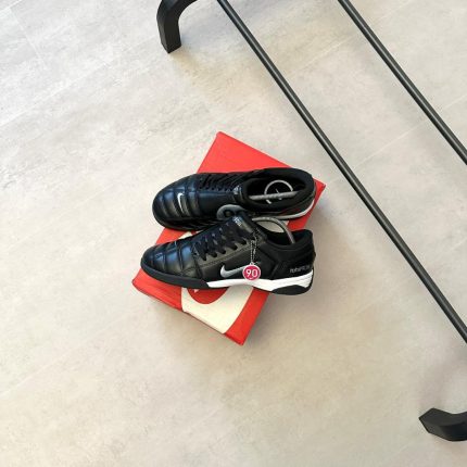 Nike Total 90 III SP – The Return of a Pitch Icon